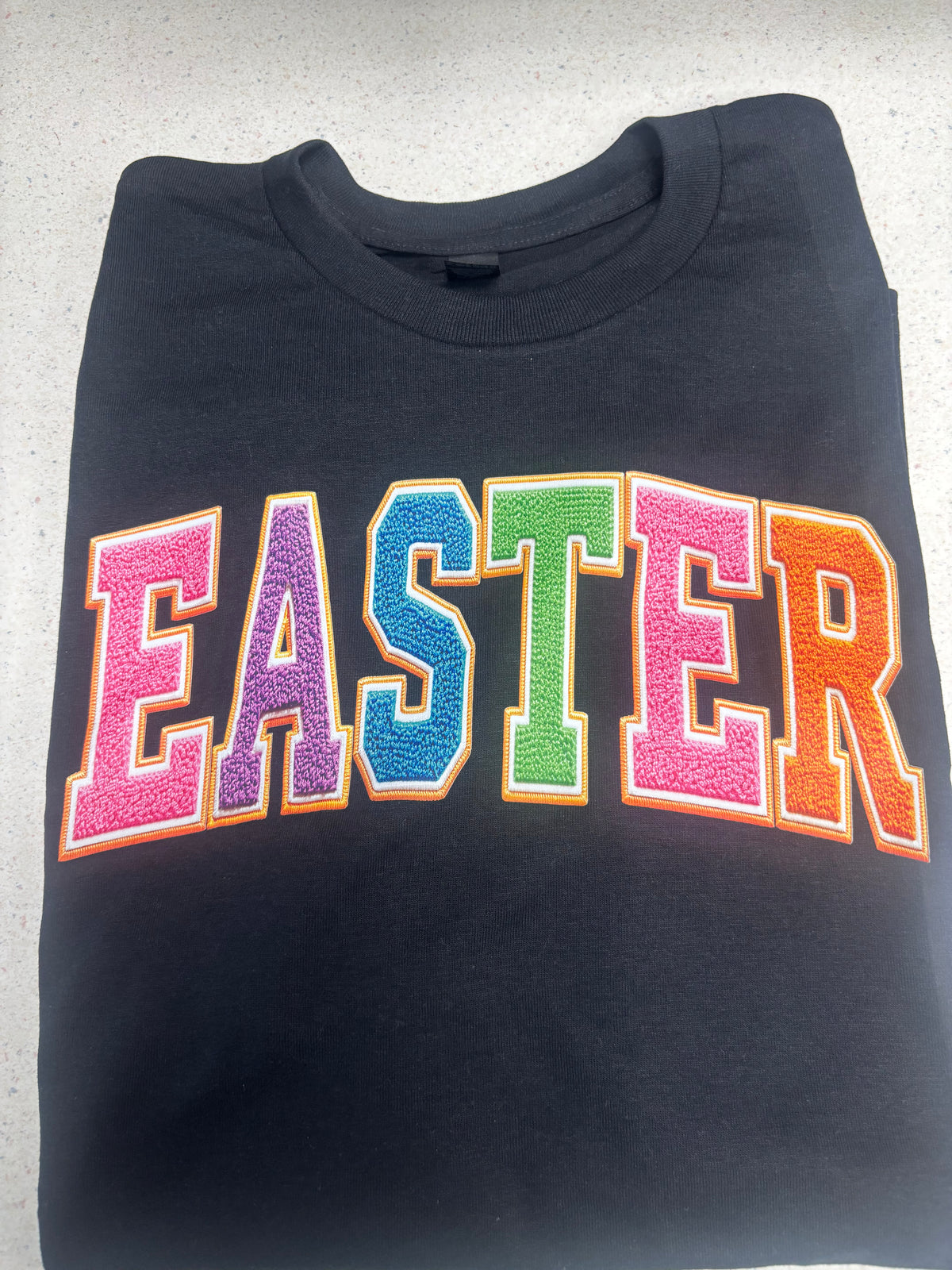 🌸🐣 Colorful “EASTER” Graphic Tee – Limited Spring Drop! 🐣🌸